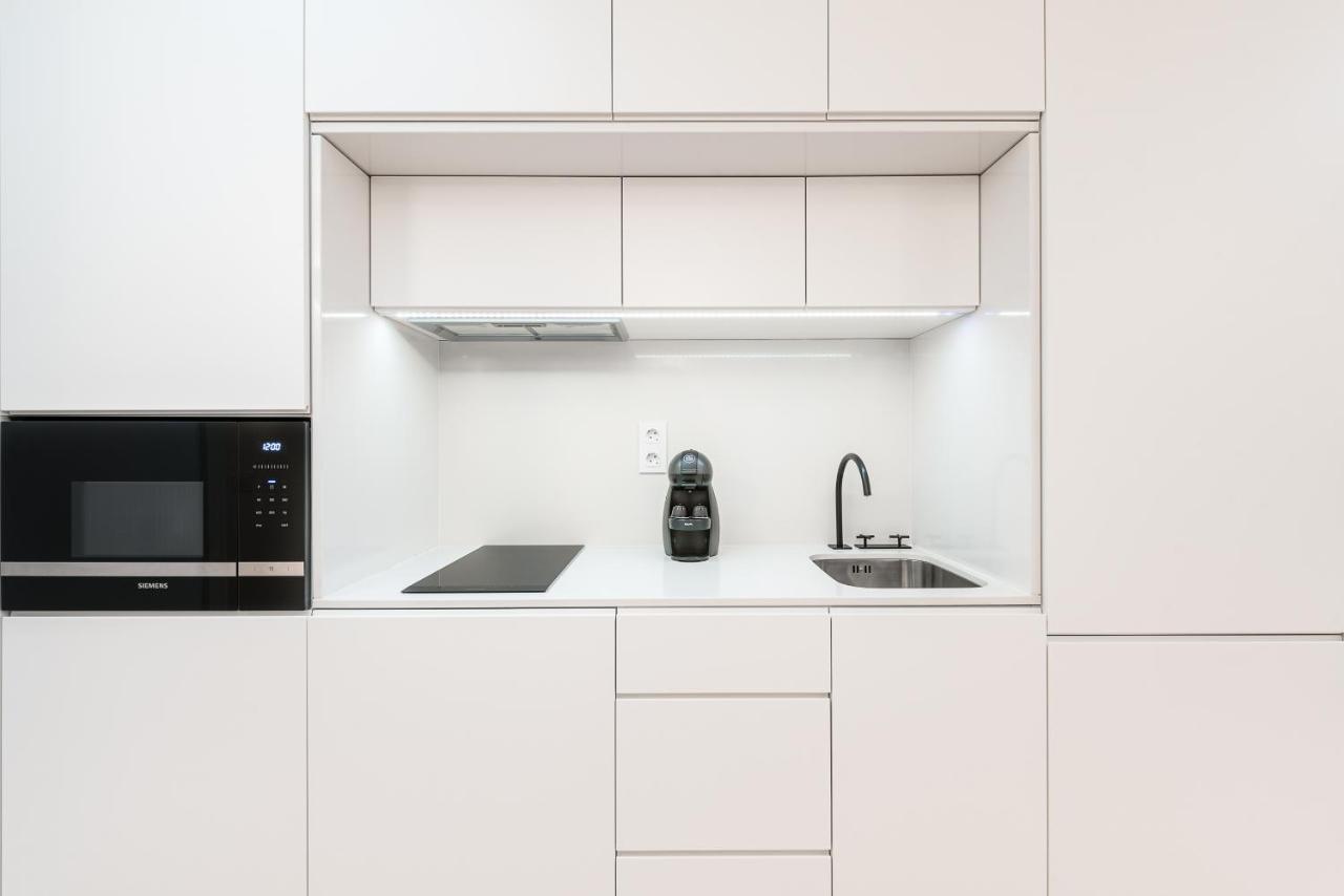 Door 65 - Historical Center Apartments ปอร์โต ภายนอก รูปภาพ