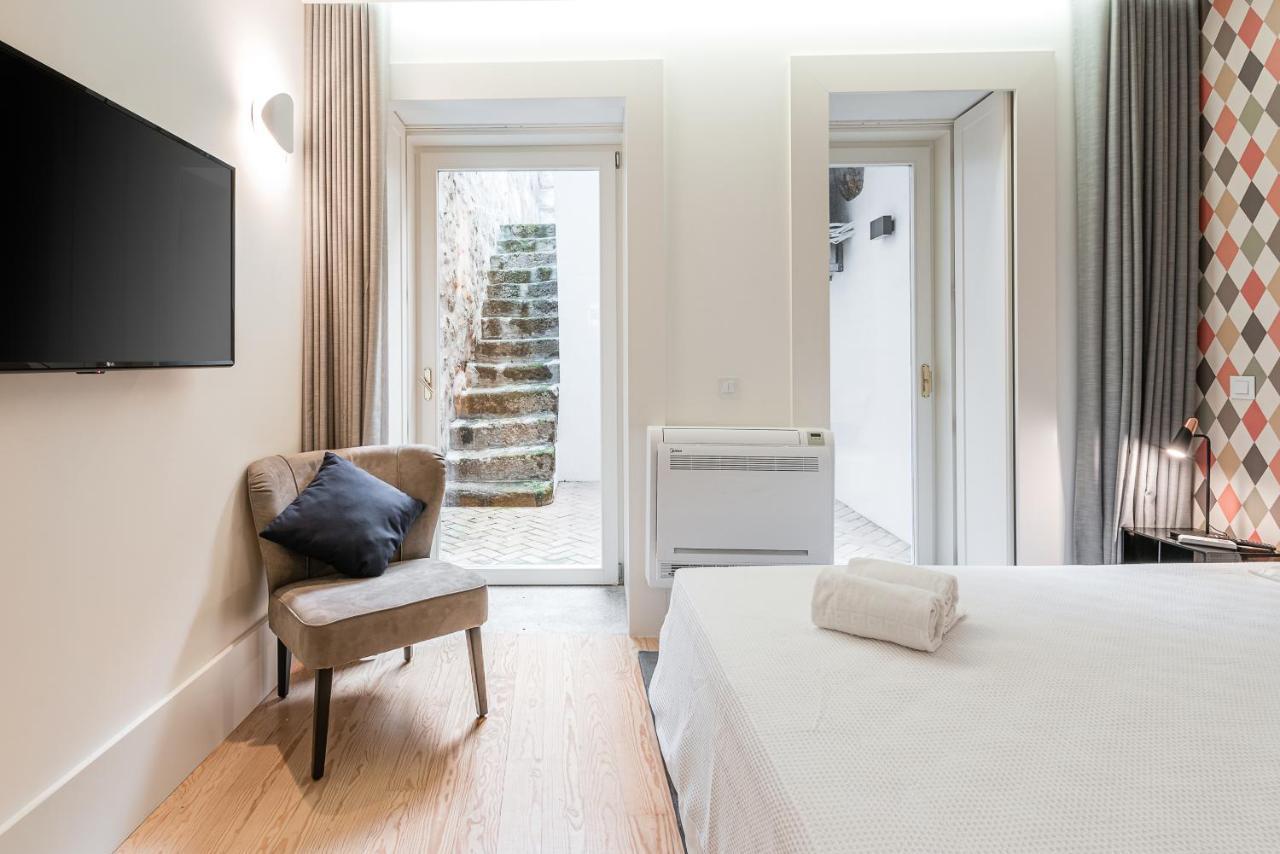 Door 65 - Historical Center Apartments ปอร์โต ภายนอก รูปภาพ