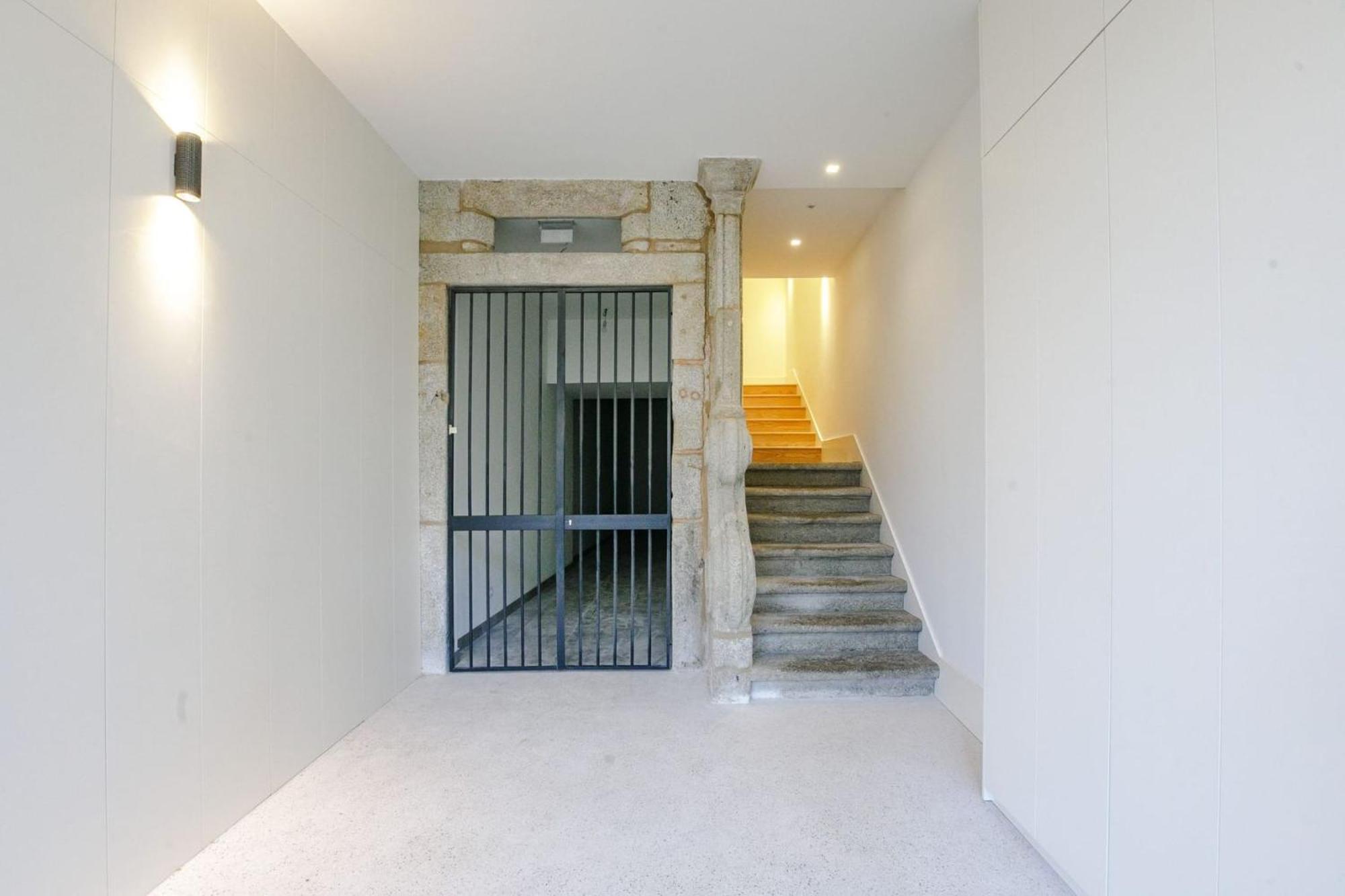 Door 65 - Historical Center Apartments ปอร์โต ภายนอก รูปภาพ